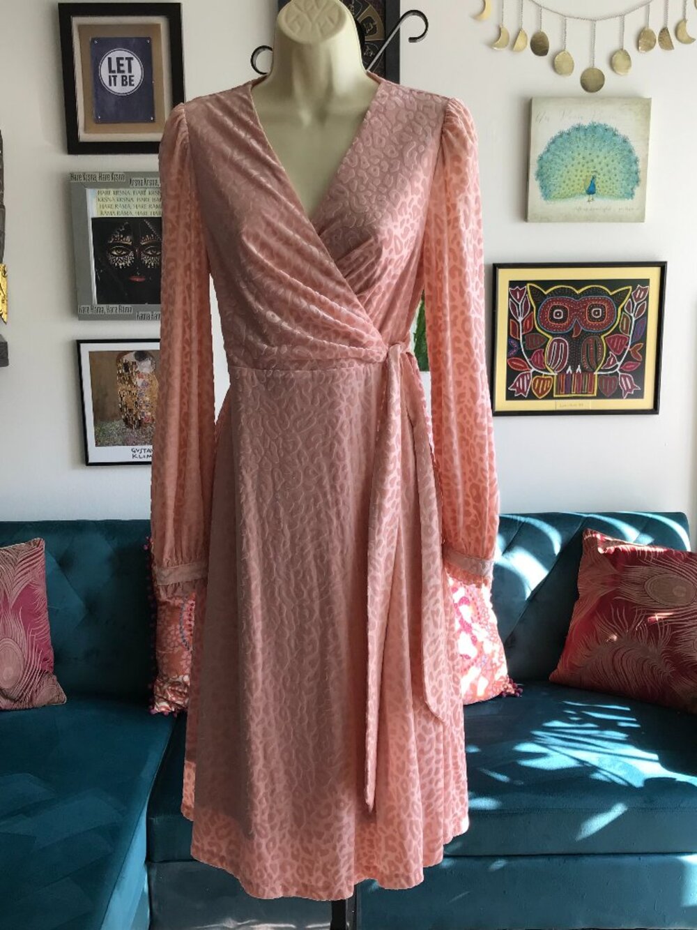 MOTF size S Pink Burnout Velvet Cheetah Jacquard Long Sleeve Wrap Midi Dress